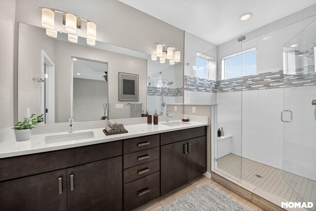 Building Photo - 9082 Delacorte St