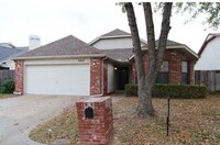 Building Photo - 3 Bed | 2 Bath | South Tulsa
