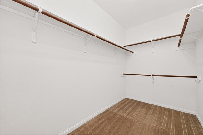 Building Photo - 111 Pheasant Run Dr