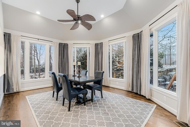 Building Photo - 7814 Crownhurst Ct