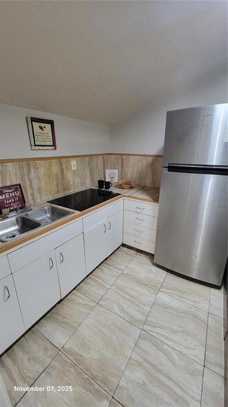 Building Photo - 411 Ave E SE