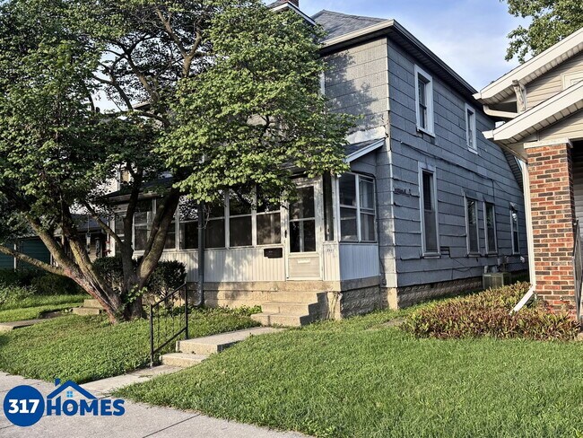 Building Photo - 2111 S Garfield Dr