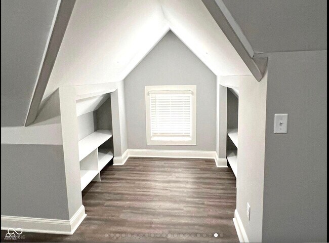 Building Photo - 958 Woodruff Place Middle Dr