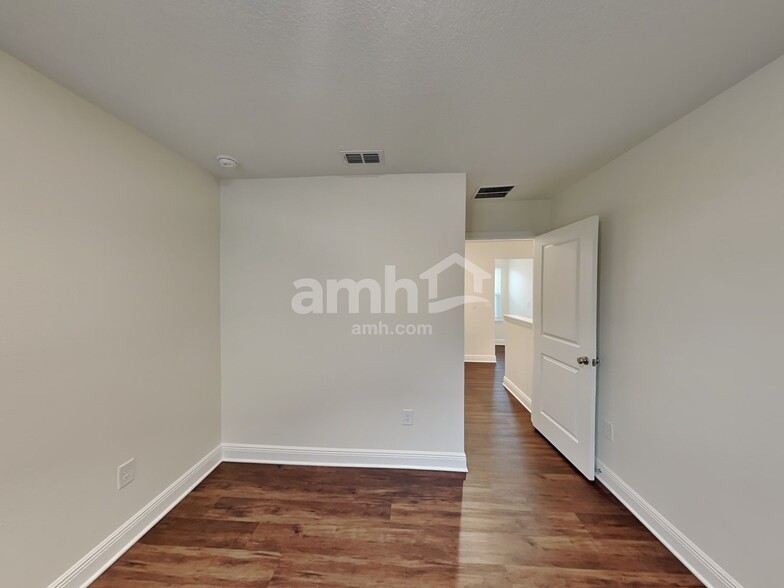 Building Photo - 14534 Cedar Mill Dr