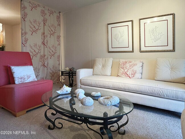 Building Photo - 11 Arbor Club Dr