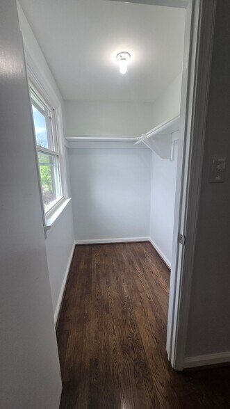 Building Photo - 4924 Glenspring Rd