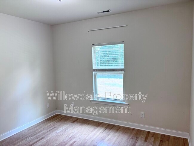 Building Photo - 76 Deep Clay Cir