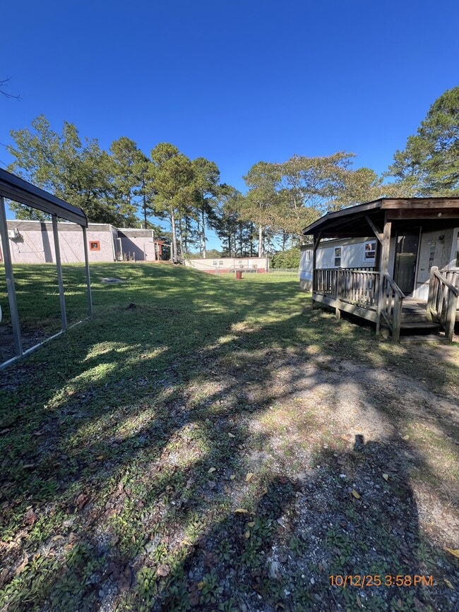 Building Photo - 1636 Old Hwy 27