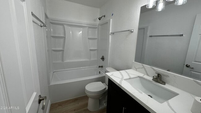 Building Photo - 4140 W Orchid Ln