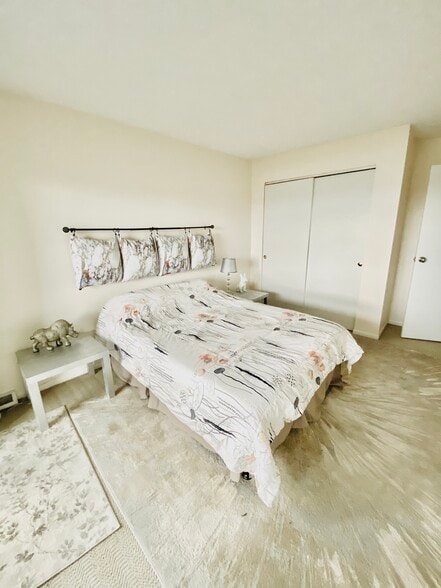 Building Photo - 2415 Maryland Ave