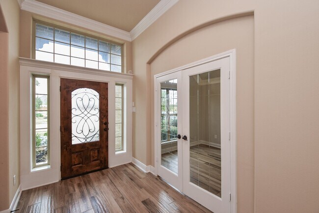 Building Photo - 10523 Texas Sage Way