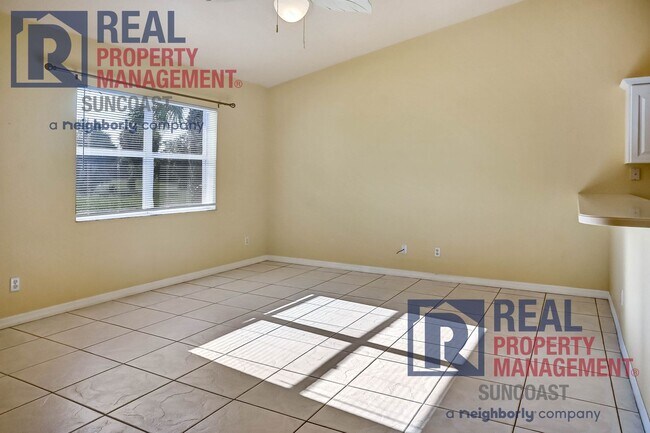 Building Photo - 230 Rotonda Blvd W