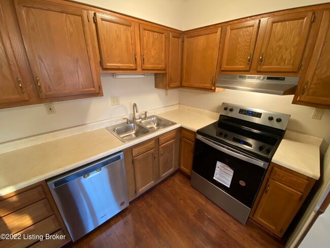 Building Photo - 8600 Tannen Dr