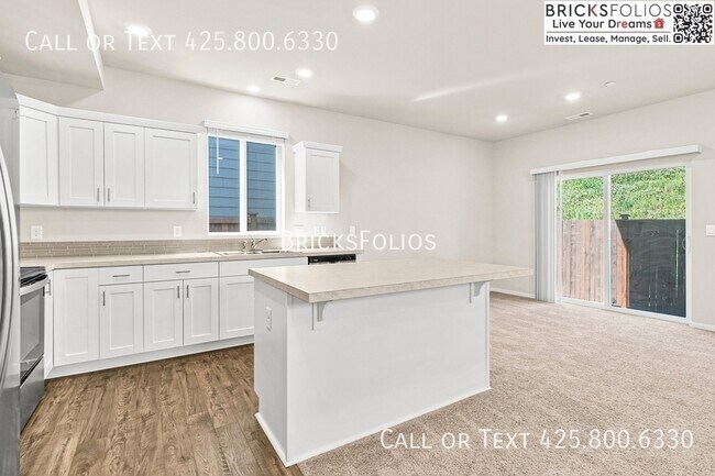 Building Photo - 4237 Pronghorn Pl