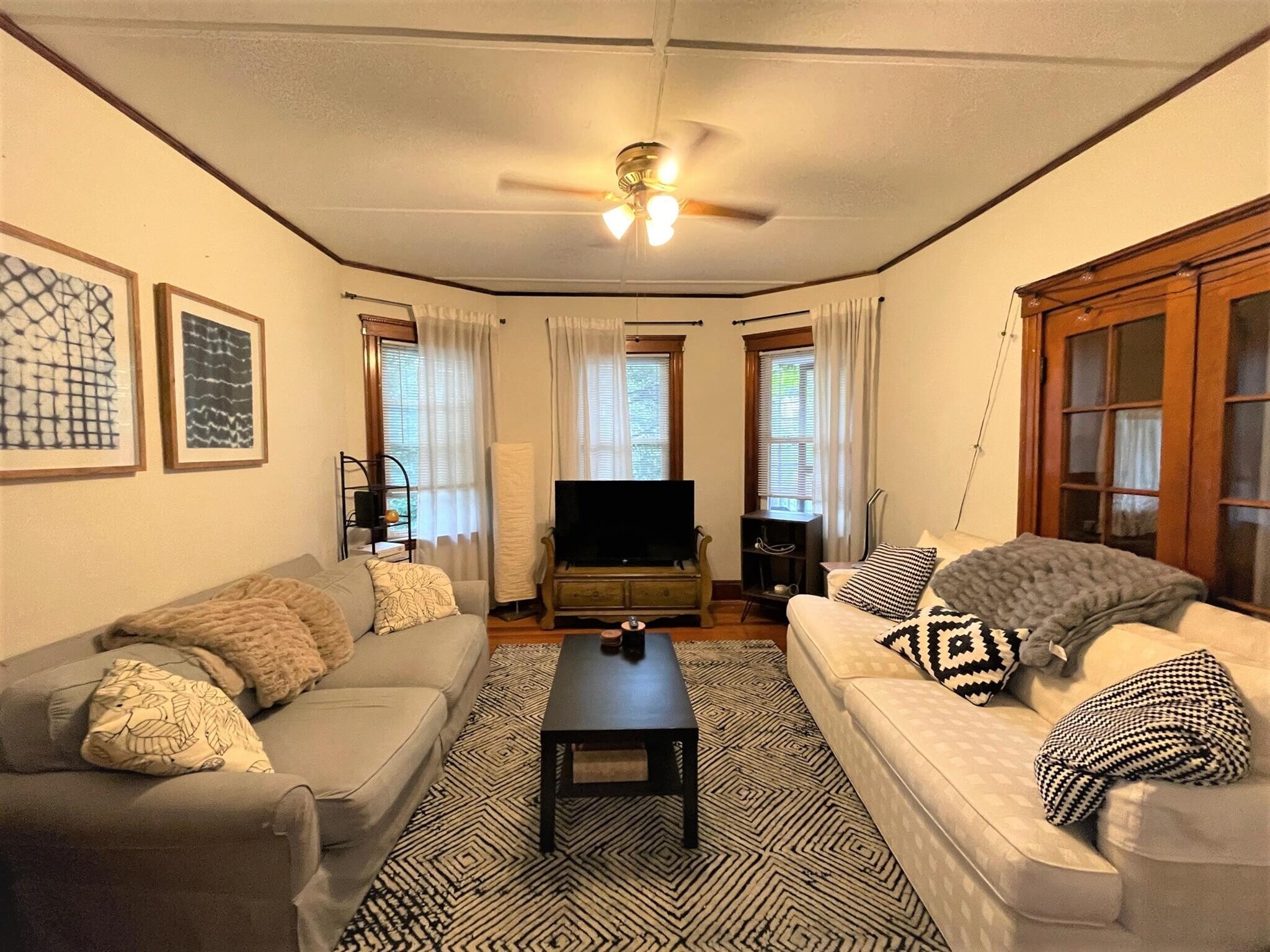 Building Photo - 81 Bartlett St