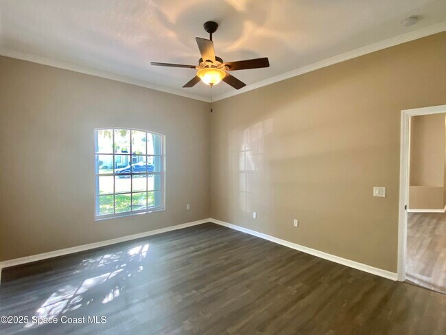 Building Photo - 765 Conestee Dr