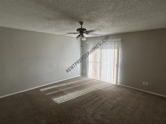 Building Photo - 12909 E 28th Pl