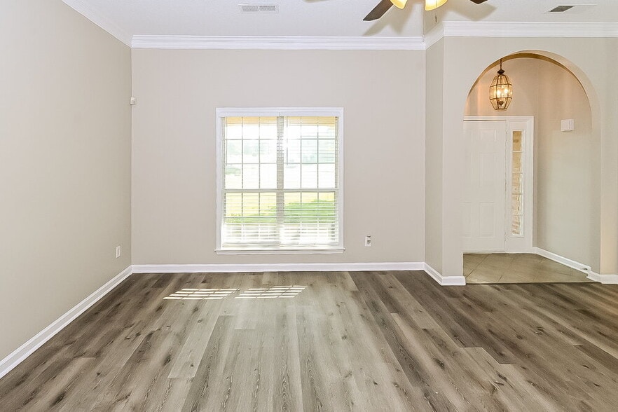 Building Photo - 6223 Oxbourne Cove