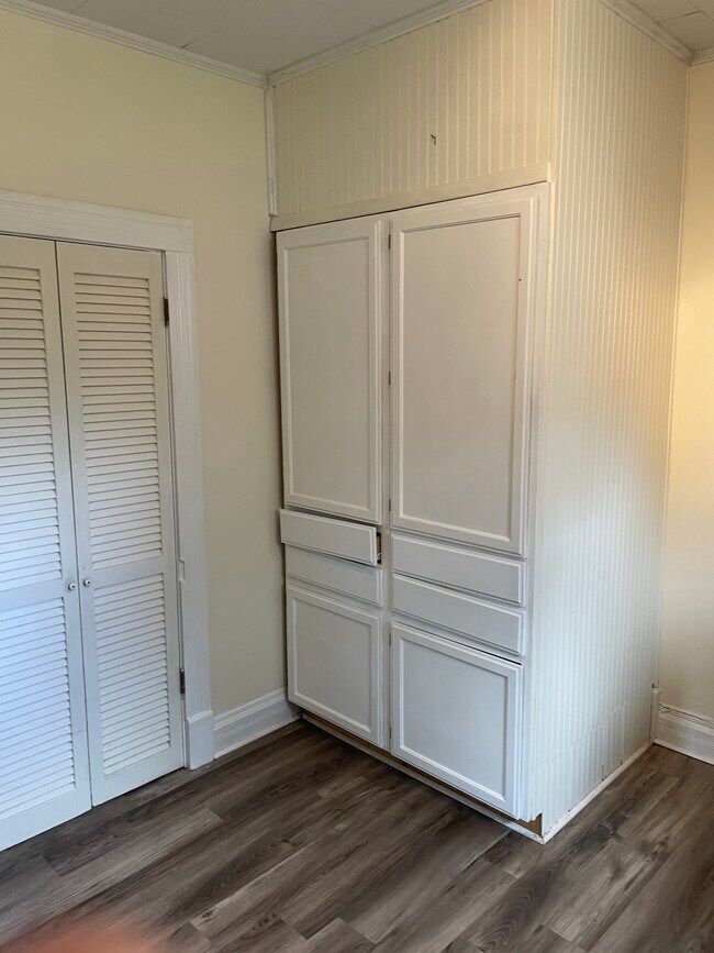 Building Photo - 1415 Pine Bluff St