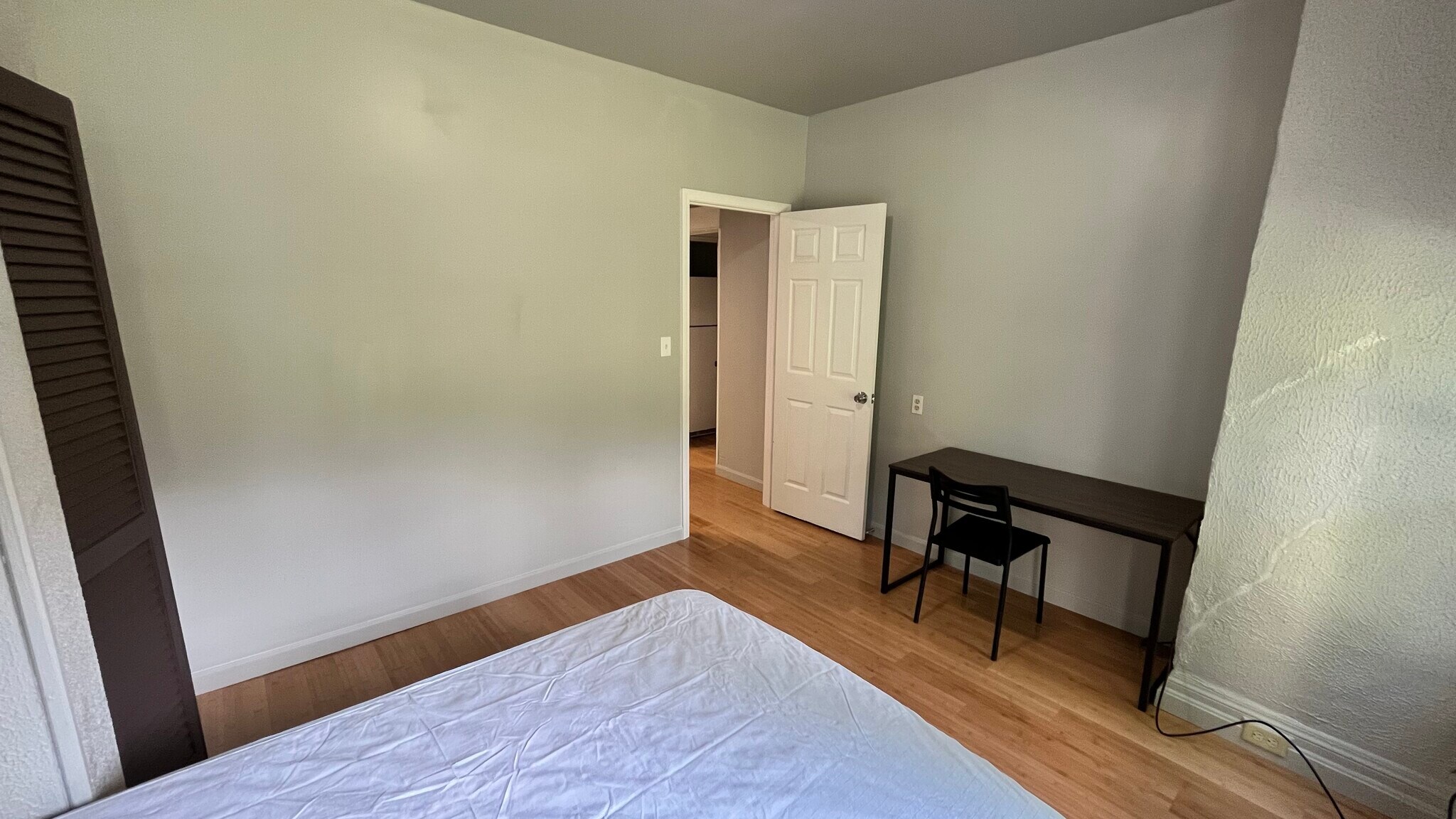 Building Photo - 5847 Nicholson St