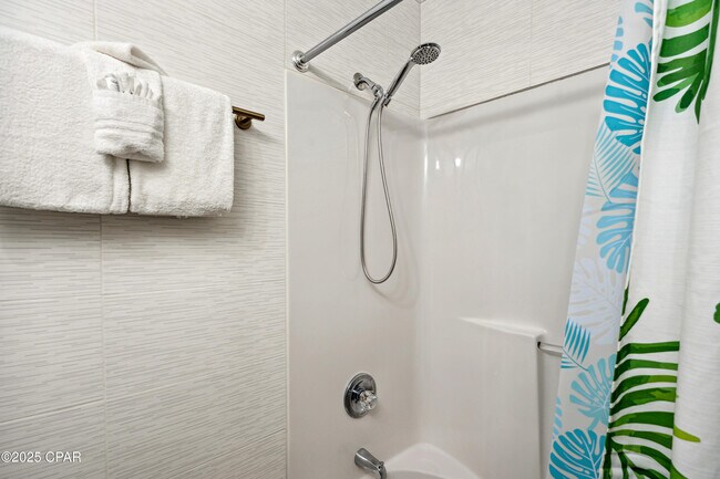 Building Photo - 237 St Katherine Blvd