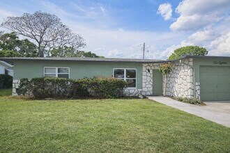 Building Photo - 218 Olive Ave