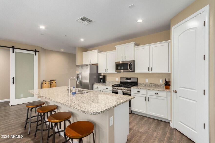 Building Photo - 29746 N 120th Ln