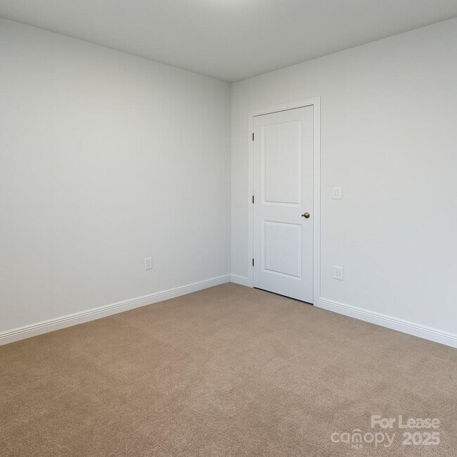 Building Photo - 4394 Bronze Blvd