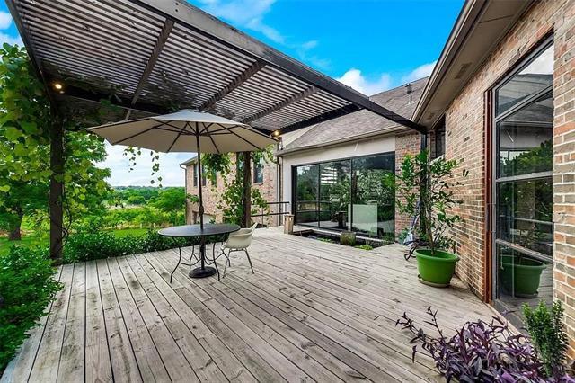 Building Photo - 8542 Meadowbrook Dr