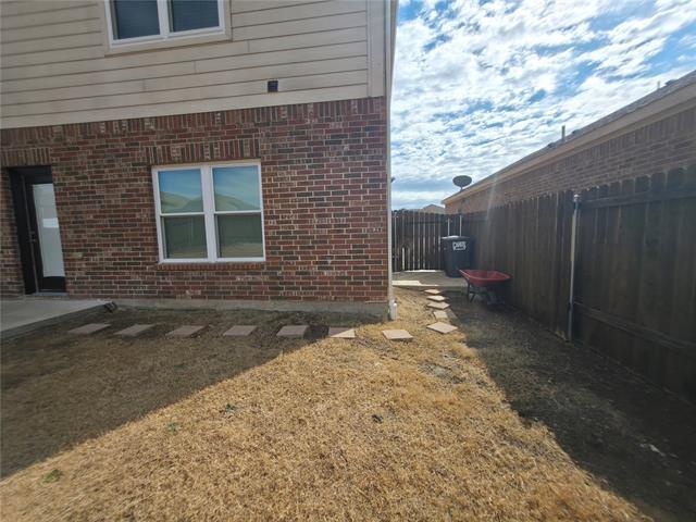 Building Photo - 149 Ryan St