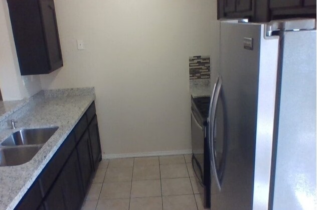 Building Photo - German Ave