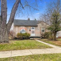 Building Photo - 27645 Avondale St