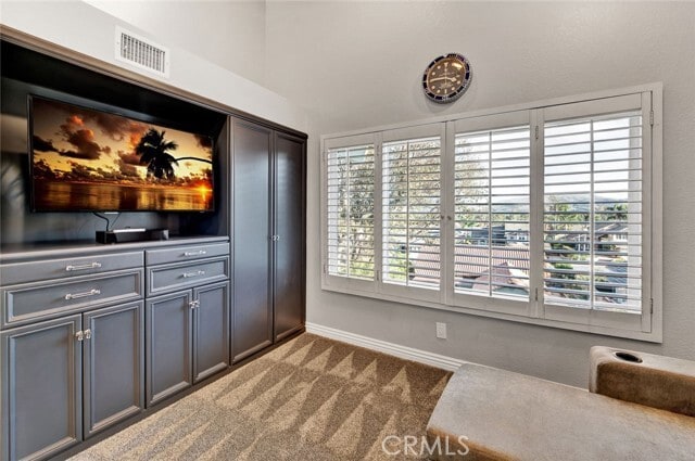 Building Photo - 7246 E La Cumbre Dr