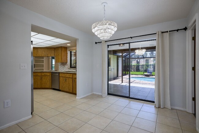 Building Photo - 1008 Pine Forest Ct