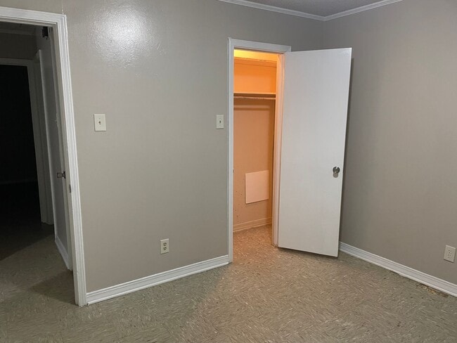 Building Photo - Cal East Apartments