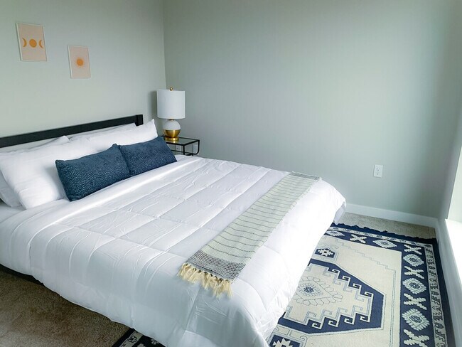 Building Photo - 1400 Walnut St