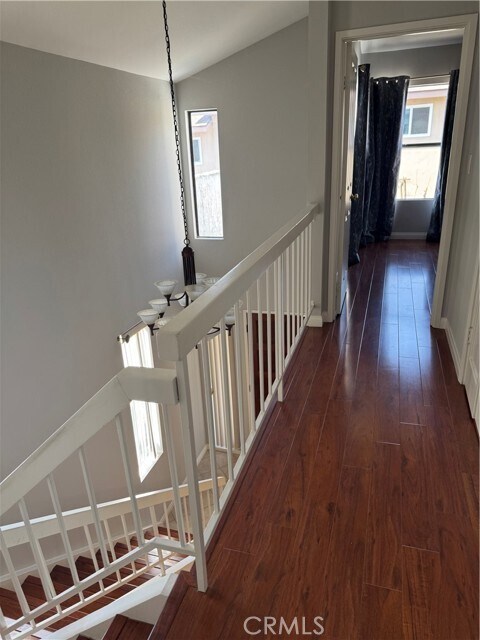 Building Photo - 996 W Huntington Dr