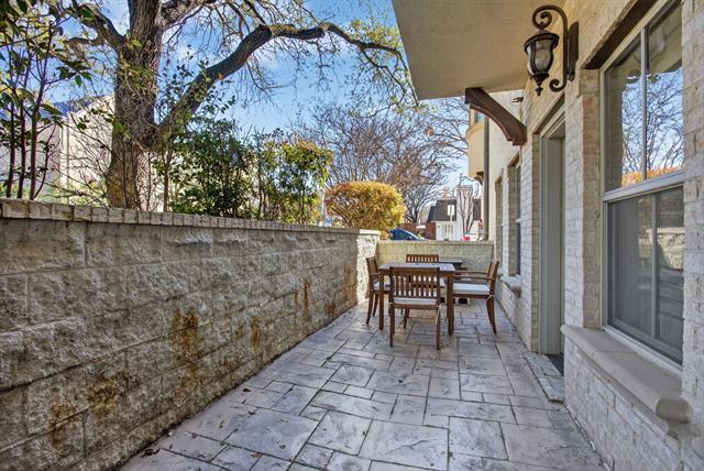 Building Photo - 5801 Hillcrest Ave