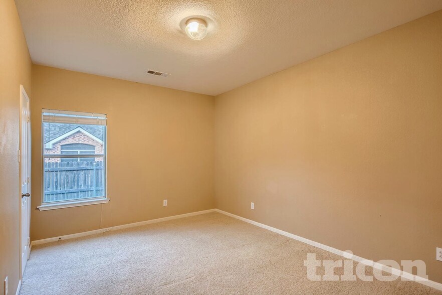 Building Photo - 4203 Wildbriar Ln
