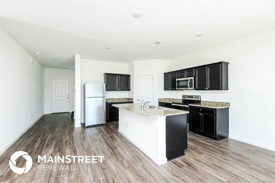 Building Photo - 525 Canoe Way