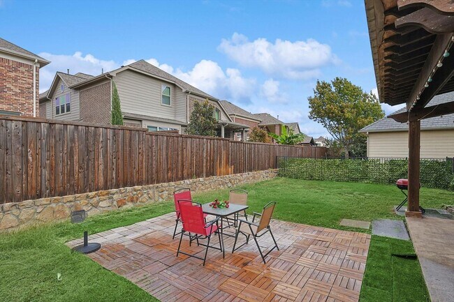 Building Photo - Stunning Mediterranean-Style Home in Highly Desirable Craig Ranch!