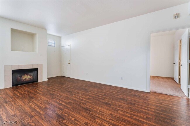 Building Photo - 5855 Valley Dr