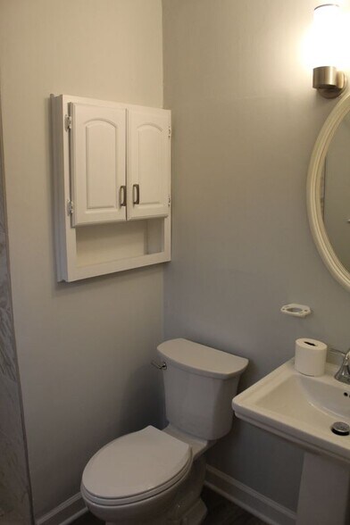 Building Photo - 3030 Studley Rd