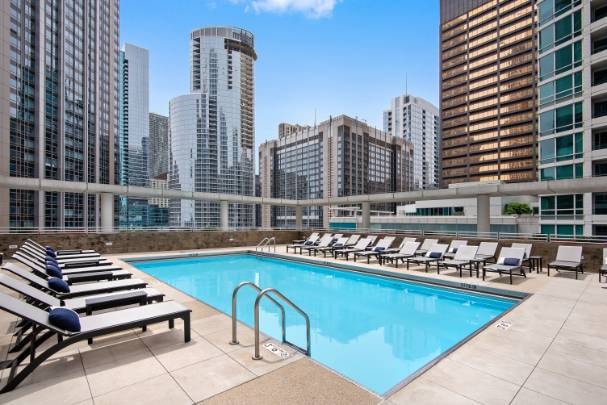 Building Photo - 387 E Ohio St