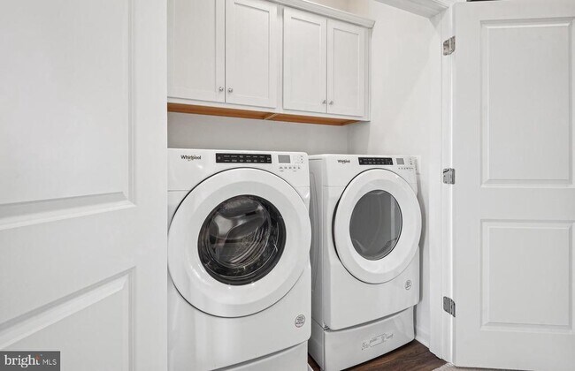 Building Photo - 14400 Leafhopper Dr