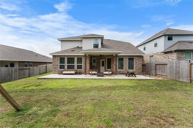 Building Photo - 1226 Tilia Crk Ln