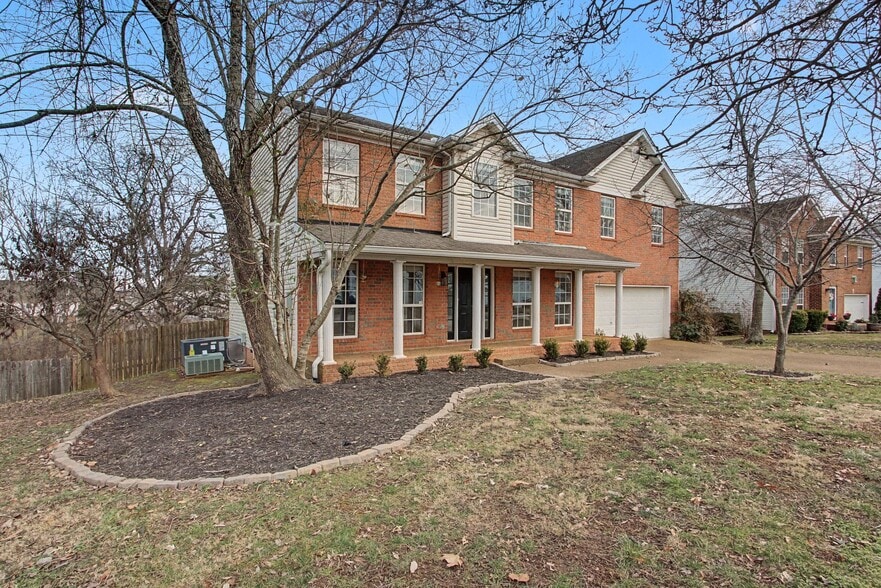 Building Photo - 2932 Burtonwood Dr