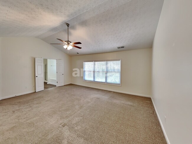 Building Photo - 338 Park Creek Ridge