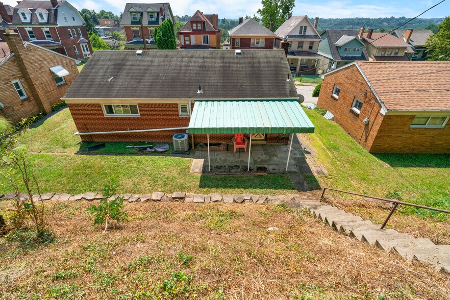 Building Photo - 235 McKinley St