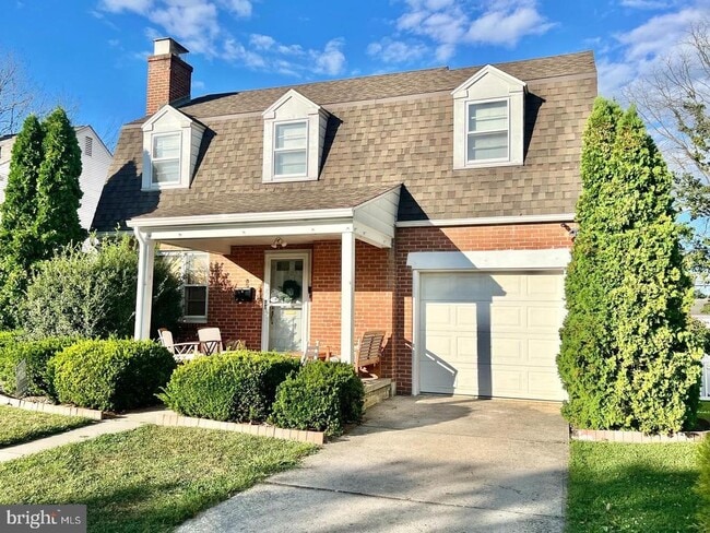 Building Photo - 503 Dorchester Ave